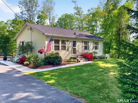 11 Providence New London Tpke, North Stonington, CT 06359