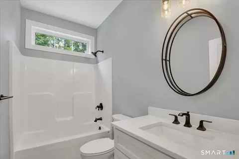 Bath - 147 Hackmatack St, Manchester, CT 06040 photo 1 of 3