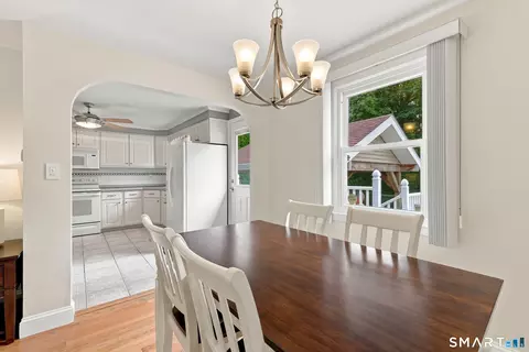 Dining - 775 Nott St, Wethersfield, CT 06109 photo 1 of 2