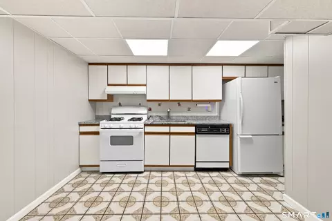 Kitchen - 775 Nott St, Wethersfield, CT 06109 photo 3 of 3