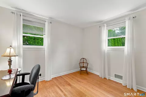 Bedroom - 775 Nott St, Wethersfield, CT 06109 photo 3 of 3