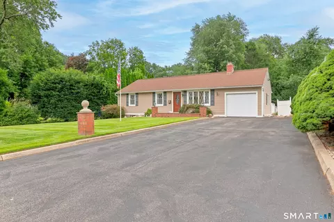 Exterior - 775 Nott St, Wethersfield, CT 06109 photo 4 of 6