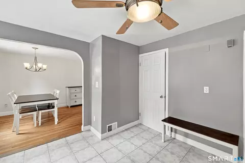 Entry Way - 775 Nott St, Wethersfield, CT 06109 photo 1 of 1