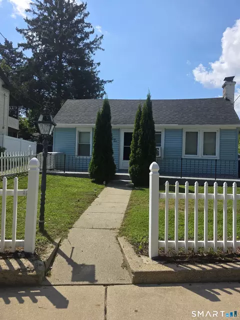 139 Hickory St, Norwich, CT 06360