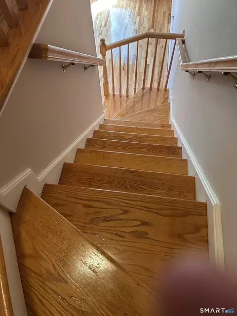 Entry Way - 122 Centerbrook Rd, Hamden, CT 06518 photo 2 of 4
