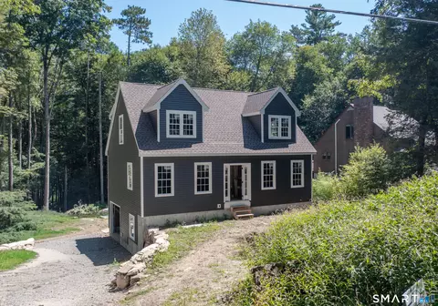 61 Red Cedar Rd, Woodstock, CT 06282