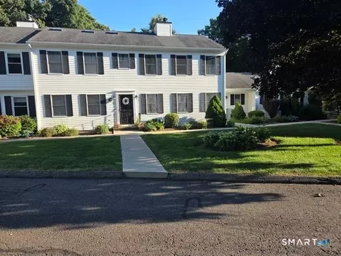 319 Thomaston Rd #106, Watertown, CT 06795