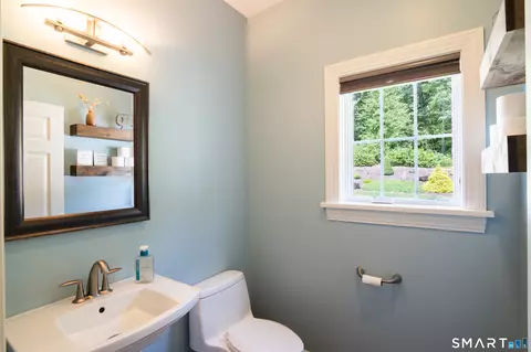 Bath - 50 Red Oak Dr, Killingly, CT 06239 photo 1 of 5