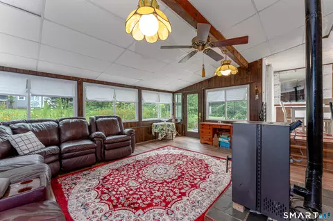 Living - 4 Mohawk Dr, Wolcott, CT 06716 photo 4 of 4