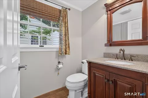 Bath - 304 Davis St, Hamden, CT 06517 photo 1 of 3