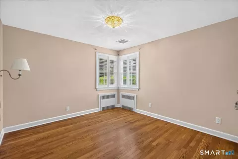 Bedroom - 304 Davis St, Hamden, CT 06517 photo 1 of 4