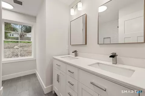 Bath - 9 Beechwood Dr, Sandy Hook, CT 06482 photo 5 of 6