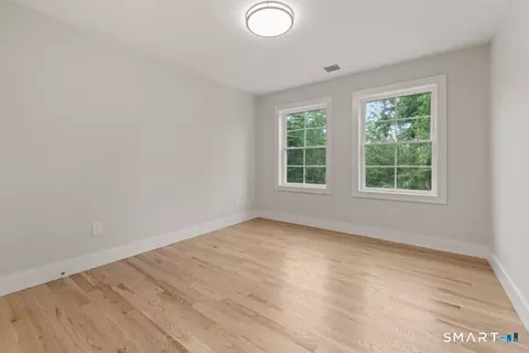Bedroom - 9 Beechwood Dr, Sandy Hook, CT 06482 photo 5 of 5