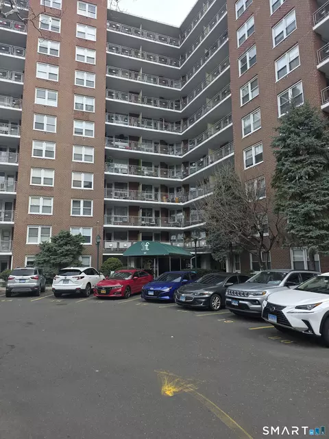 91 Strawberry Hill Ave #128, Stamford, CT 06902