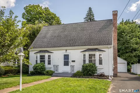 24 Colonial St, West Hartford, CT 06110