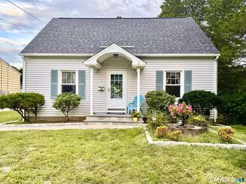 24 Russell St, Naugatuck, CT 06770