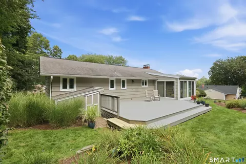 Exterior - 263 Preston St, Windsor, CT 06095 photo 7 of 10