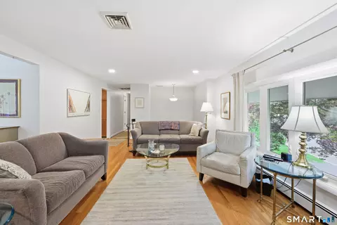 Living - 263 Preston St, Windsor, CT 06095 photo 2 of 5