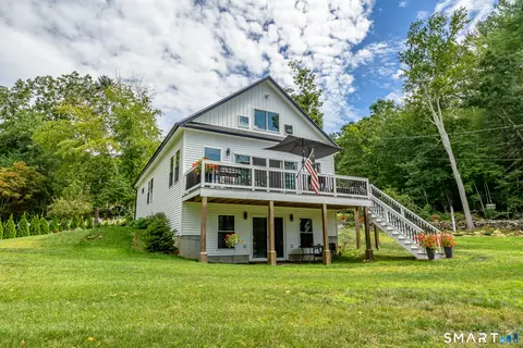 4 Oak Dr, Woodstock, CT 06281