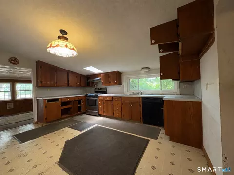 Kitchen - 342 Mountain Rd, Windsor, CT 06095 photo 1 of 1