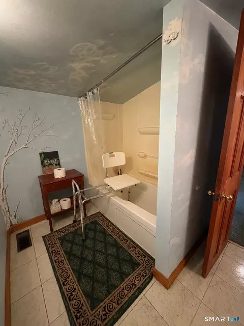 Bath - 342 Mountain Rd, Windsor, CT 06095 photo 1 of 2