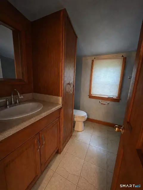Bath - 342 Mountain Rd, Windsor, CT 06095 photo 2 of 2