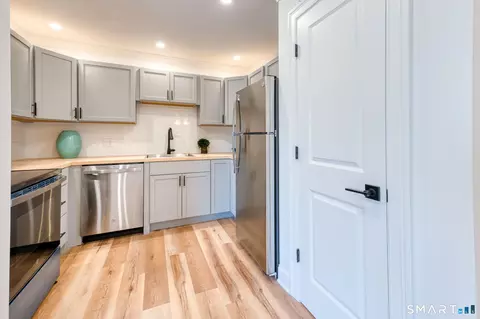 Kitchen - 443 E Mitchell Ave #443, Cheshire, CT 06410 photo 7 of 7