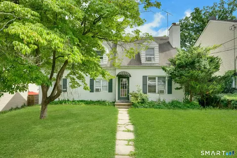 114 Pine Hill Ave, Stamford, CT 06903