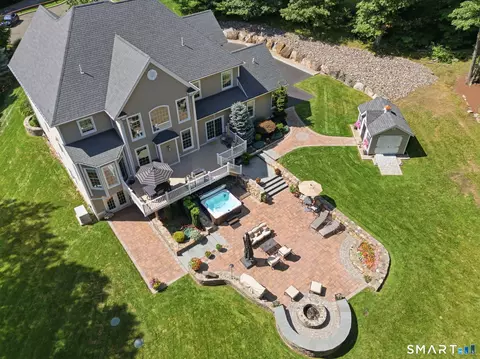 156 Taine Mountain Rd, Burlington, CT 06013