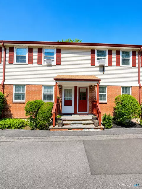 1283 Hope St #4, Stamford, CT 06907