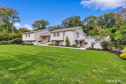 27 Old Quarry Rd, Woodbridge, CT 06525