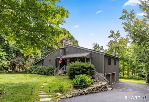 329 Norfolk Rd, Litchfield, CT 06759