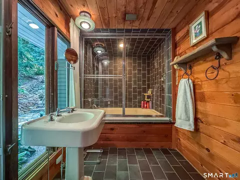 Bath - 91 Muller Rd, Kent, CT 06757 photo 1 of 2