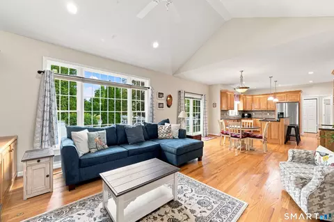 Living - 4 Charles Ct #4, Suffield, CT 06078 photo 3 of 4
