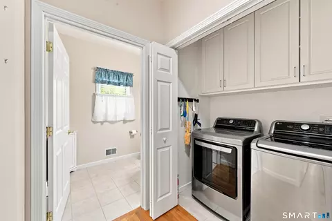 Other - 4 Charles Ct #4, Suffield, CT 06078 photo 4 of 7