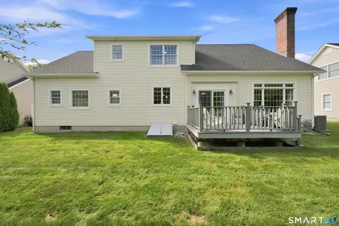 Exterior - 4 Charles Ct #4, Suffield, CT 06078 photo 6 of 8