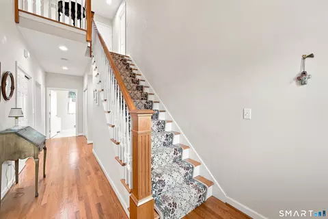 Entry Way - 4 Charles Ct #4, Suffield, CT 06078 photo 1 of 2