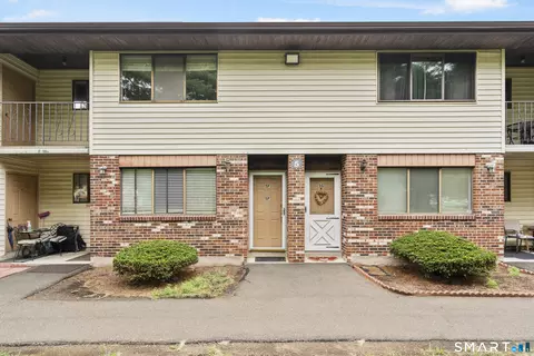 55 Thompson St #5F, East Haven, CT 06513