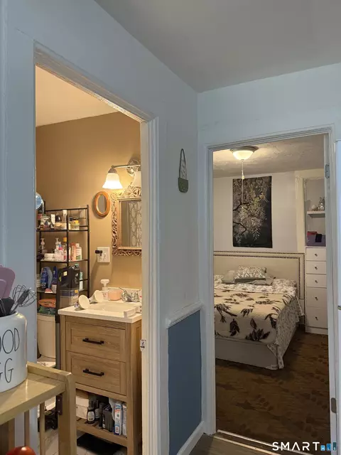 Entry Way - 86 Chestnut St, Willimantic, CT 06226 photo 1 of 1