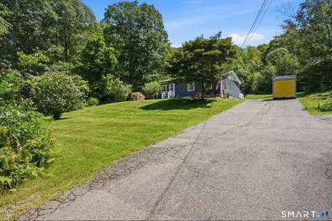 Exterior - 87 Shetucket Tpke, Griswold, CT 06351 photo 4 of 10