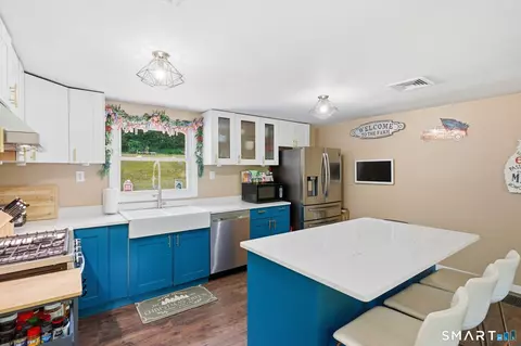 Kitchen - 87 Shetucket Tpke, Griswold, CT 06351 photo 5 of 7