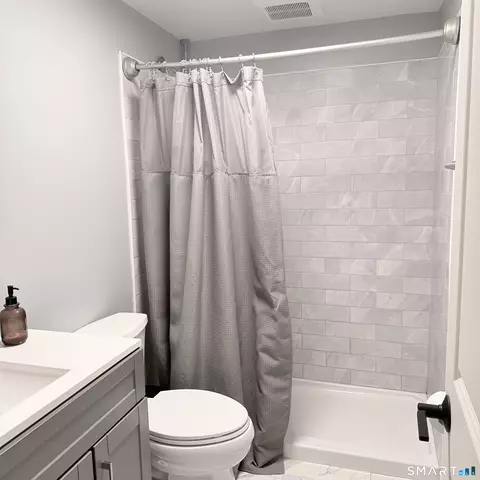 Bath - 87 Shetucket Tpke, Griswold, CT 06351 photo 4 of 4