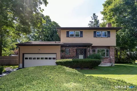 428 Hammock Rd N, Westbrook, CT 06498