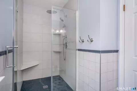 Bath - 37 Reed Ct #37, Bloomfield, CT 06002 photo 3 of 4