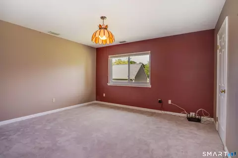 Bedroom - 37 Reed Ct #37, Bloomfield, CT 06002 photo 5 of 6