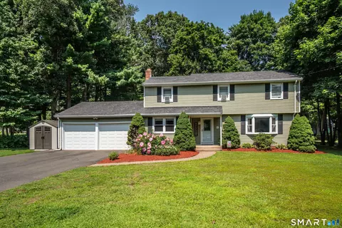 85 Galaxy Dr, Manchester, CT 06040