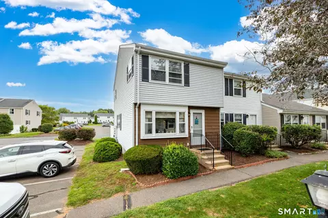 2 Persimmon Ln #2, Glastonbury, CT 06033
