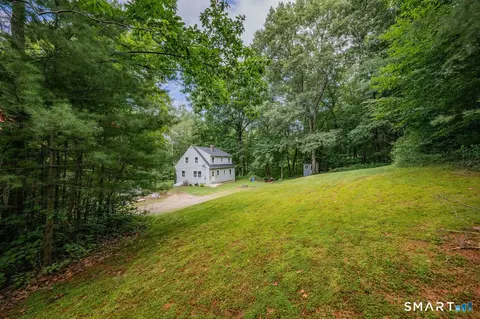 Exterior - 425 Lakeside Rd, Lakeside, CT 06758 photo 5 of 6