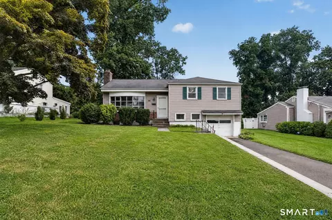 55 Dann Dr, Stamford, CT 06905
