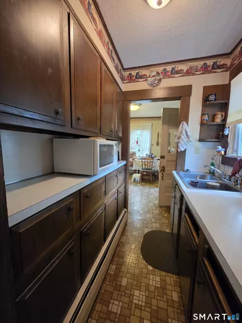 Kitchen - 137 Hawkins St, Killingly, CT 06239 photo 1 of 2